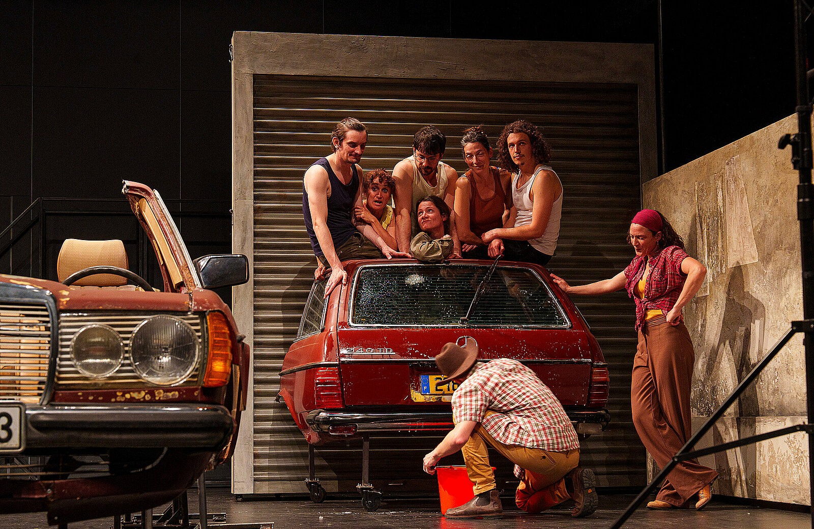 Pièce de théâtre "Avec le vent dans le dos il te poussera des ailes" présenté par la compagnie Hecho en Casa durant la saison 25/26. Crédit photo Eric Waltier