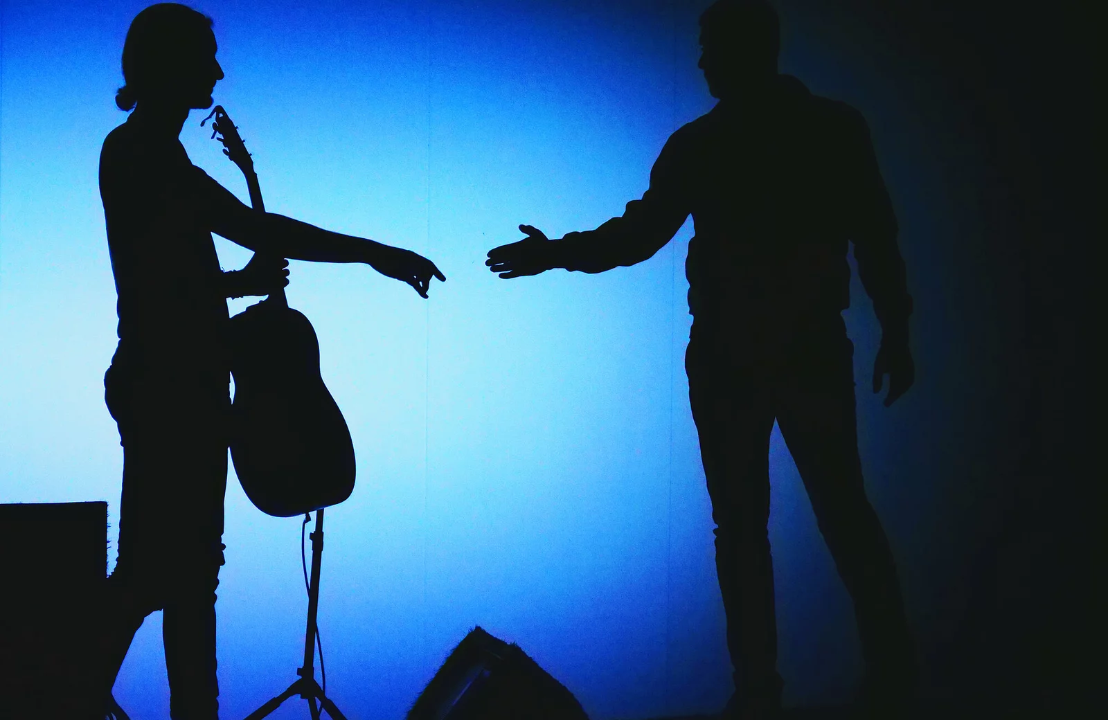 Pièce de théatre "Simon la Glandouille" présentée par la compagnie du prisme lors de la saison 24/25 de la CAPB KULTURA