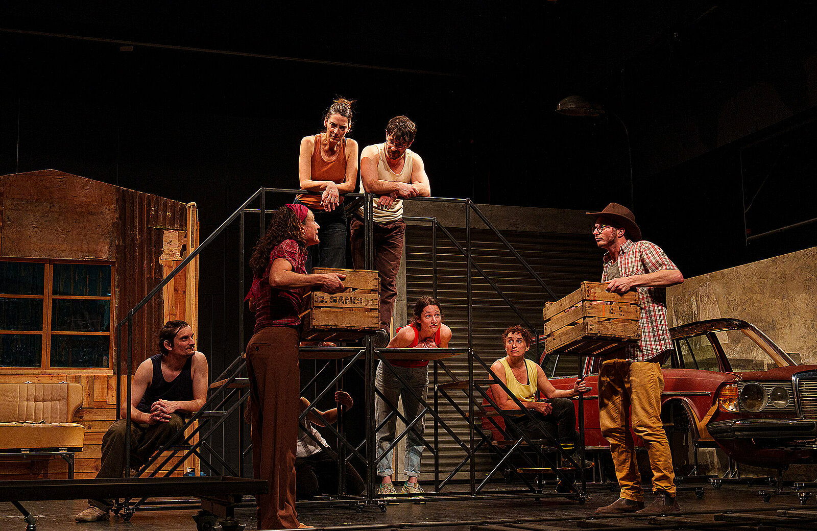 Pièce de théâtre "Avec le vent dans le dos il te poussera des ailes" présenté par la compagnie Hecho en Casa durant la saison 25/26. Crédit photo Eric Waltier